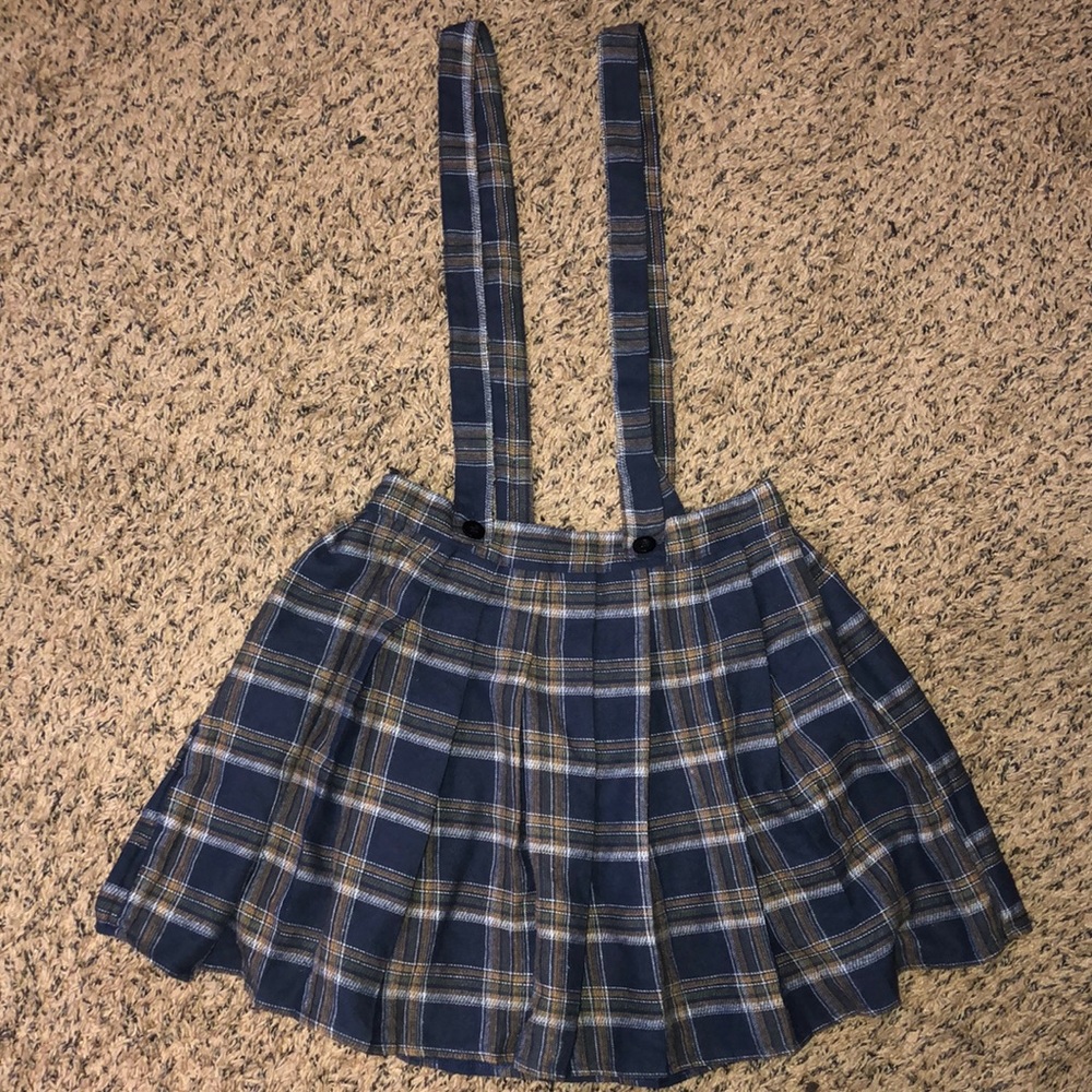 Skirt Suspenders